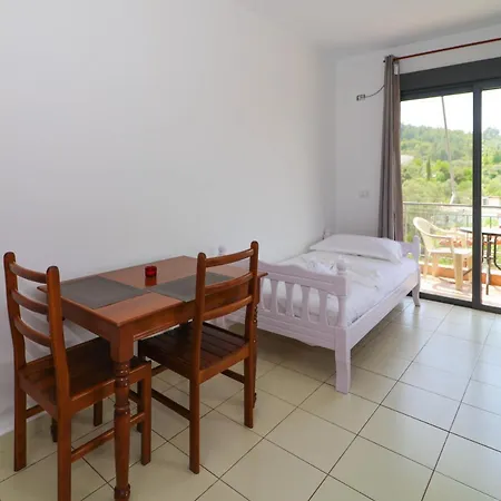 Appart hôtel Bora 3*