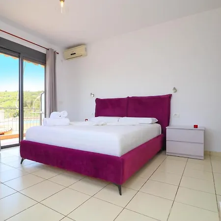 Bora Aparthotel