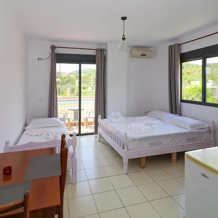 Aparthotel Bora *