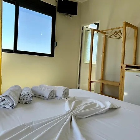 Apart-hotel Bora Himare