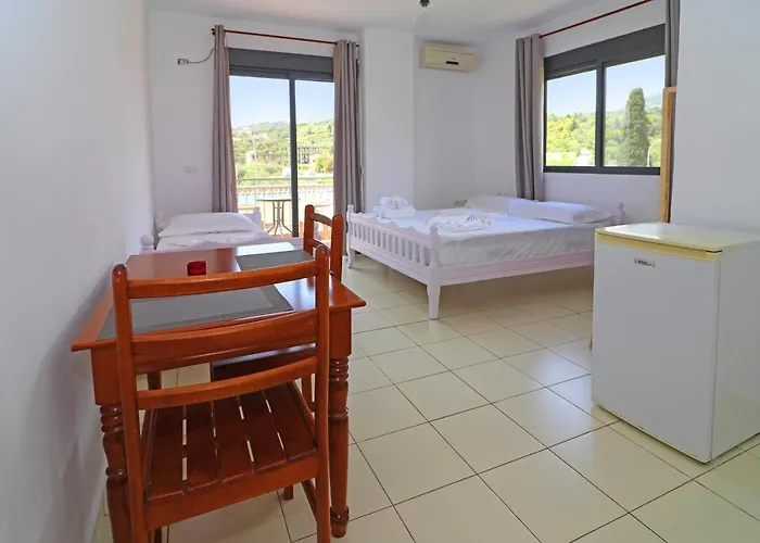 Aparthotel Bora 3*